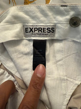 Load image into Gallery viewer, Express Tan Chinos Classic Straight-Leg
